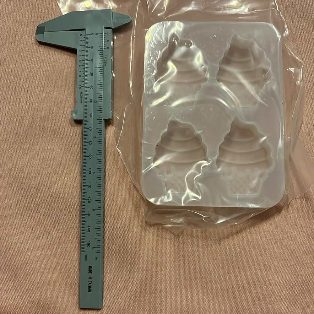 Ice Cream Cone Silicone Mold Brand New! - Picture 2 of 2